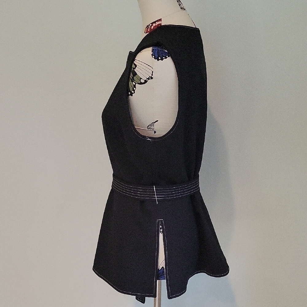 SPANX Black Perfect Tie Sleeveless Waist Top With Tie Vneck Size Large - Picture 4 of 8